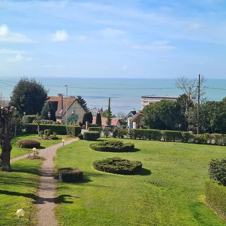 2 Pieces Vue Mer, Balcon, Parking Prive